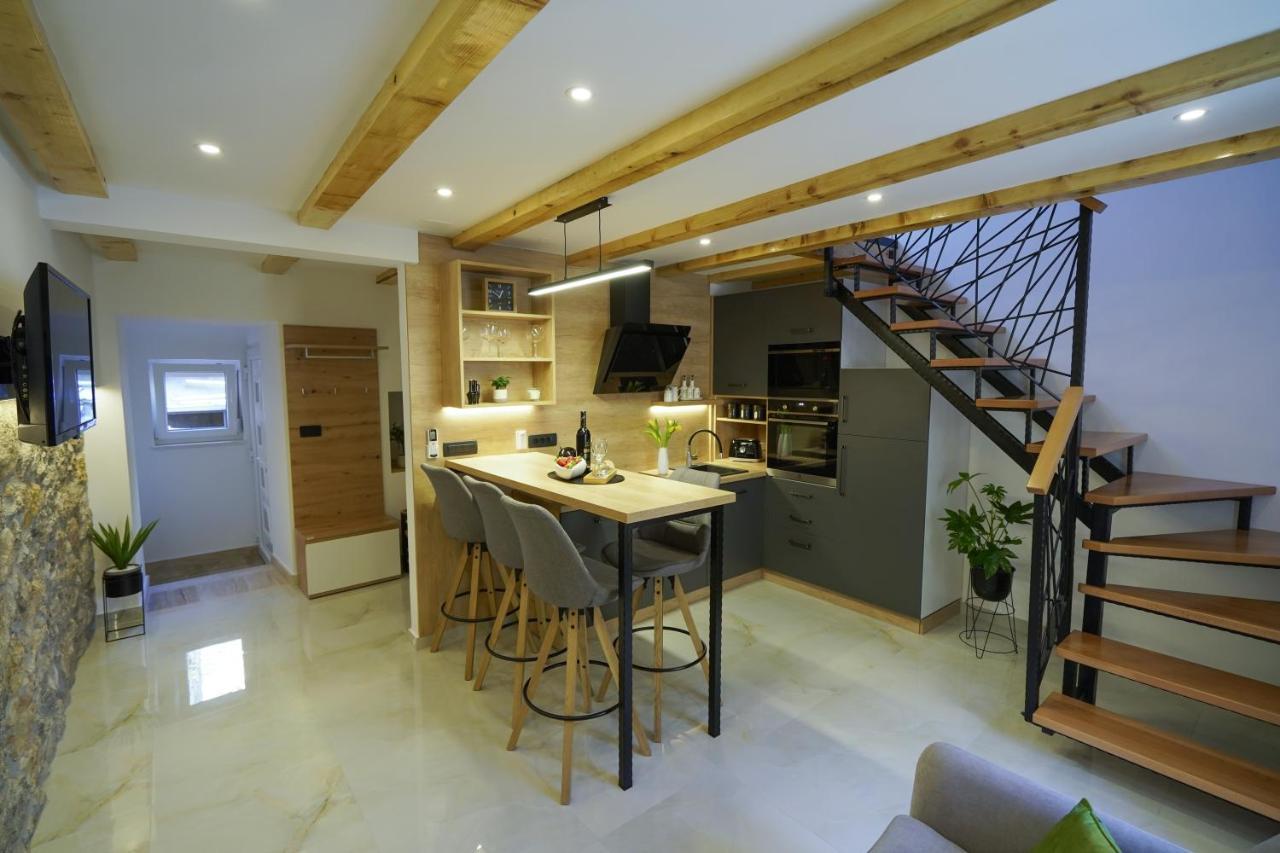 Apartment Ispod ure Sinj Zewnętrze zdjęcie