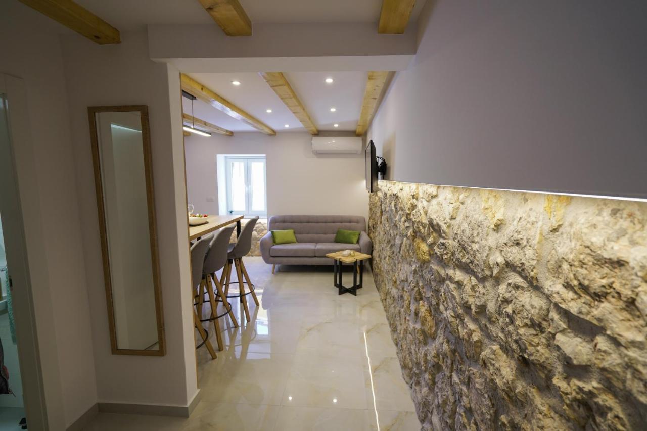 Apartment Ispod ure Sinj Zewnętrze zdjęcie