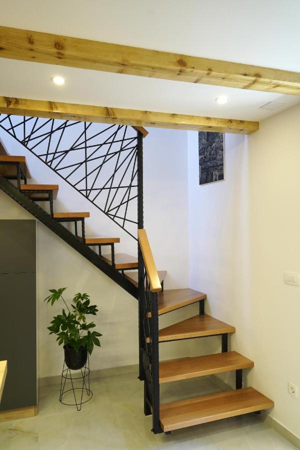 Apartment Ispod ure Sinj Zewnętrze zdjęcie